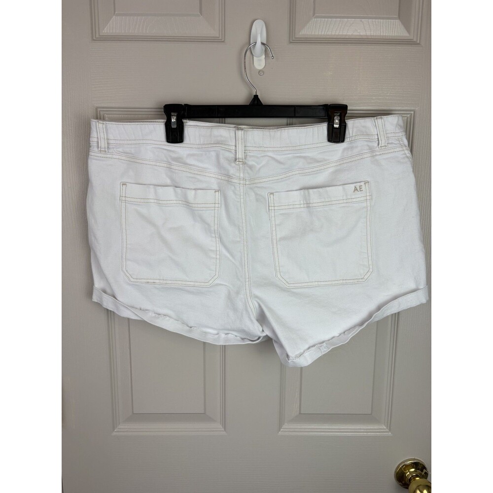 American Eagle Womens Plus Size Shorts White Size 16 Easy Shortie 157 - Picture 2 of 4